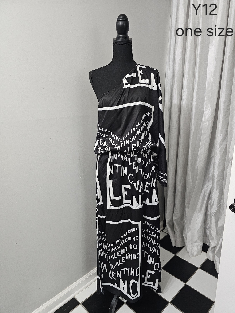 One-Shoulder Black & White Printed Maxi Dress